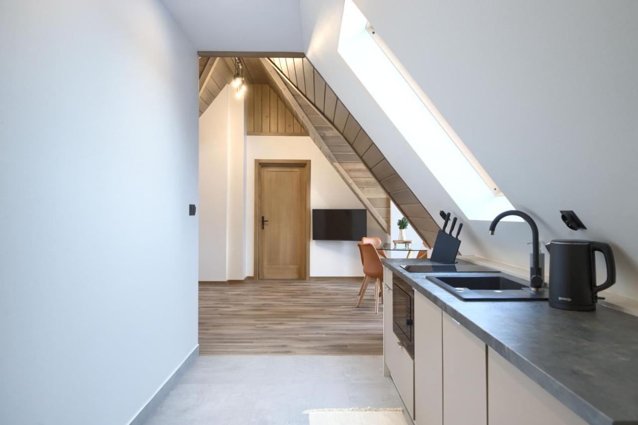 Hill House Apartamenty ビャウカ エクステリア 写真
