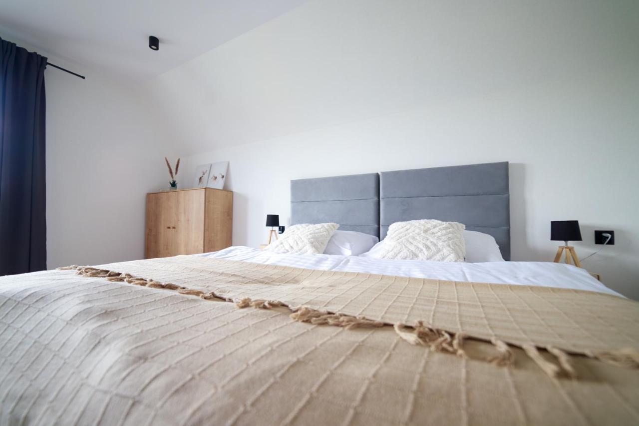 Hill House Apartamenty ビャウカ エクステリア 写真