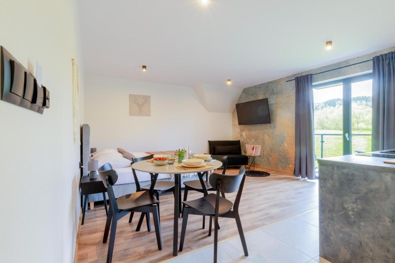 Hill House Apartamenty ビャウカ エクステリア 写真