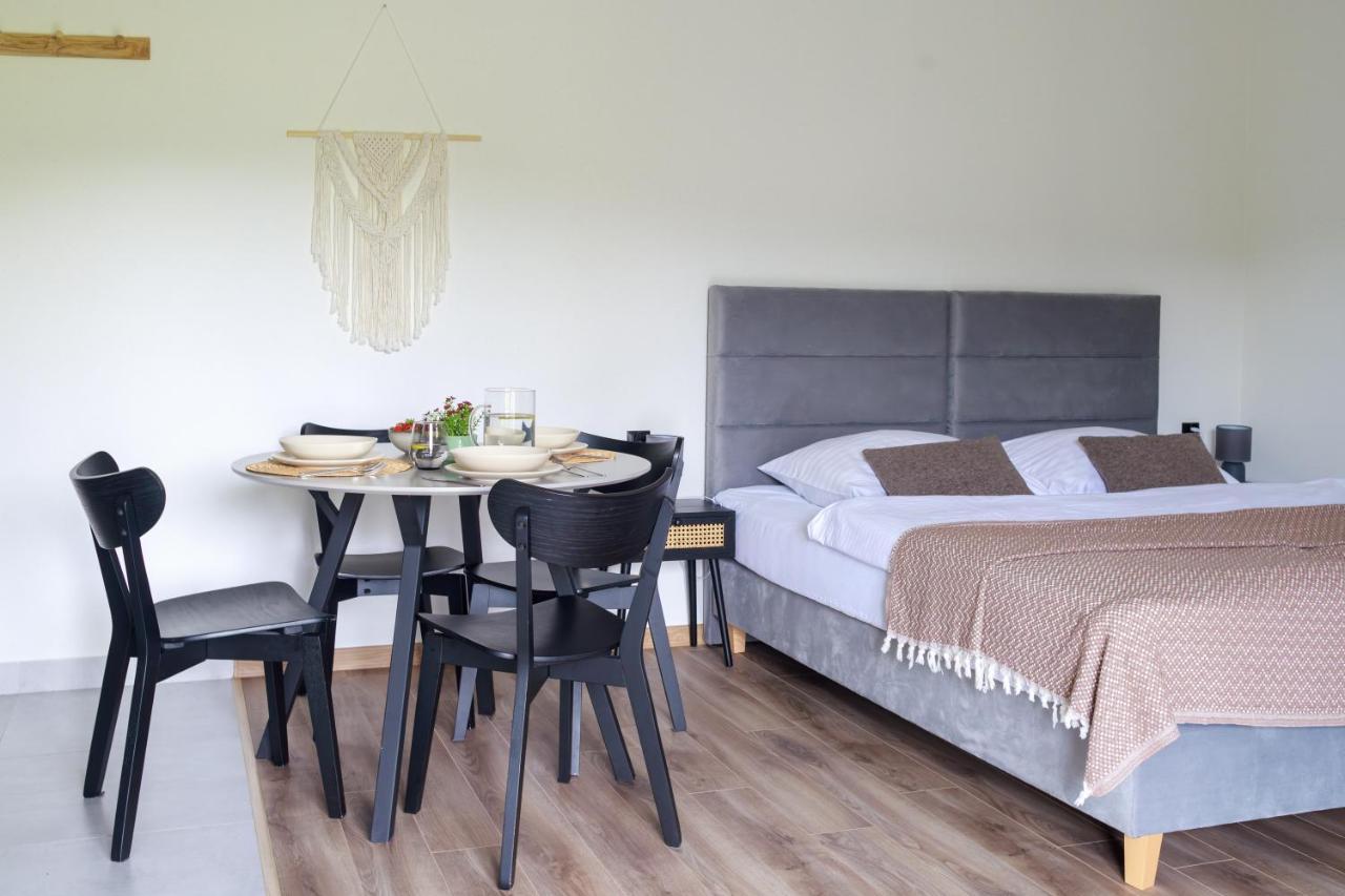 Hill House Apartamenty ビャウカ エクステリア 写真